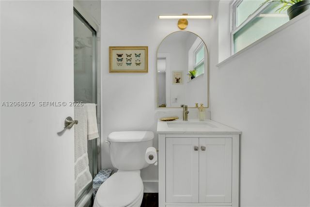 2851 Washington St, Hollywood, FL 33020
