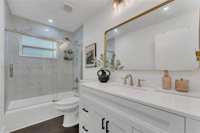 2851 Washington St, Hollywood, FL 33020