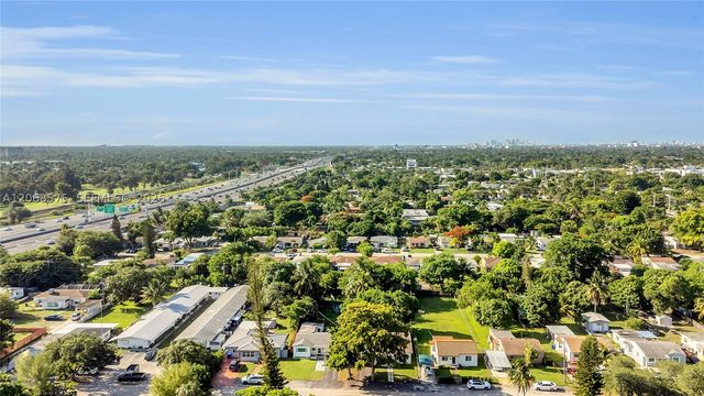 2851 Washington St, Hollywood, FL 33020