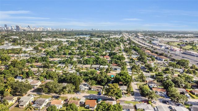 2851 Washington St, Hollywood, FL 33020
