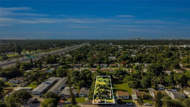 2851 Washington St, Hollywood, FL 33020