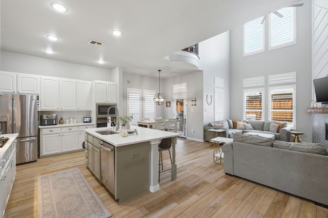 10112 Waterstone Way, Mckinney, TX 75072