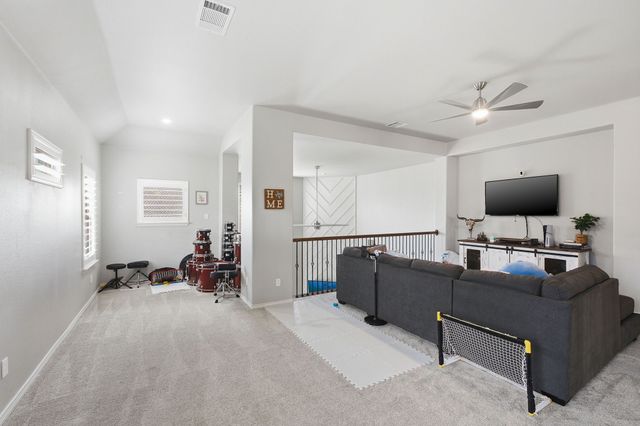 10112 Waterstone Way, Mckinney, TX 75072