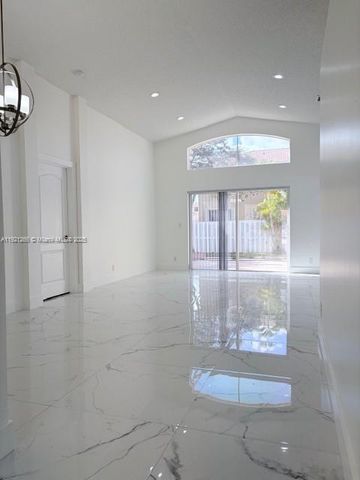 1520 SW 193rd Ave 1520, Pembroke Pines, FL 33029