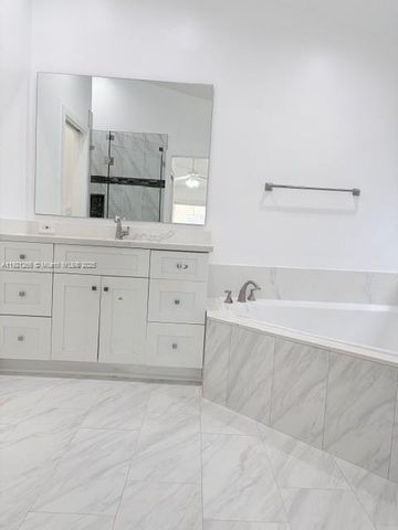 1520 SW 193rd Ave 1520, Pembroke Pines, FL 33029