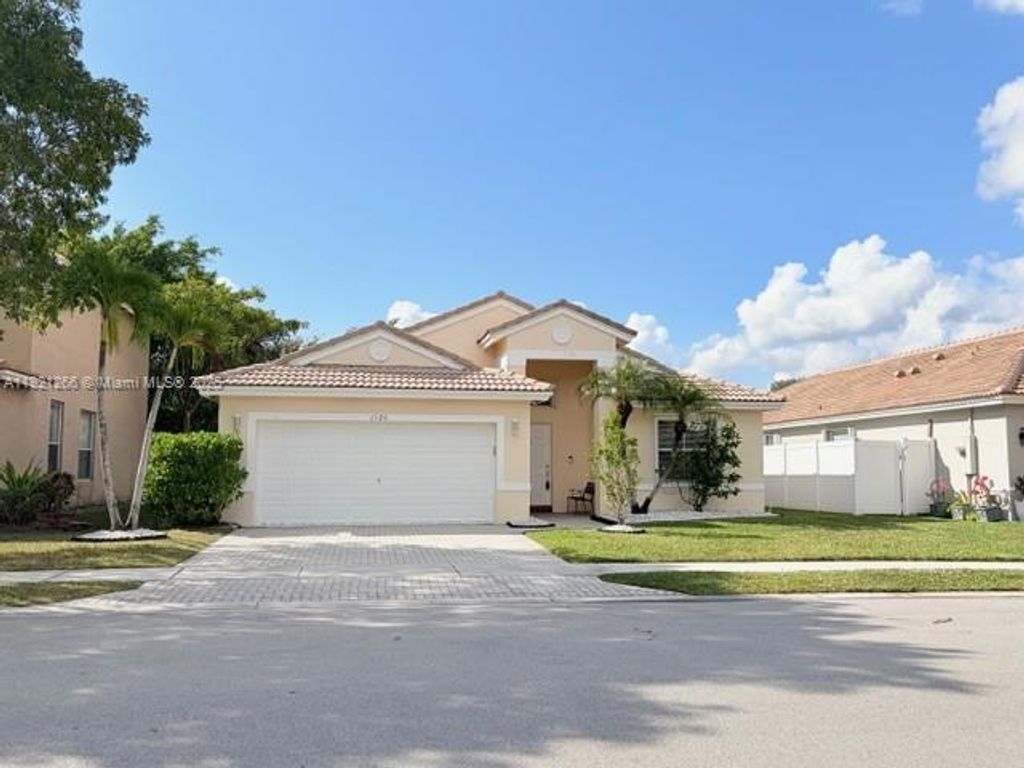 1520 SW 193rd Ave 1520, Pembroke Pines, FL 33029