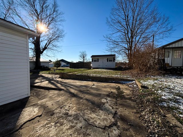 127 Mills Avenue, Flemingsburg, KY 41041