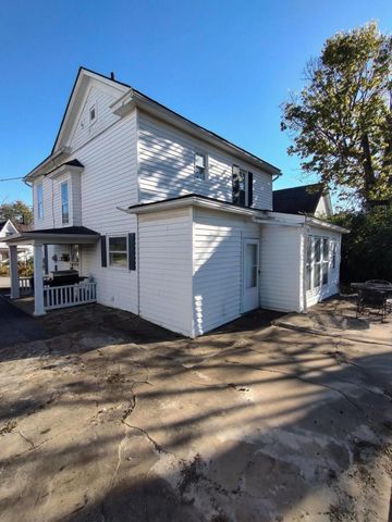 127 Mills Avenue, Flemingsburg, KY 41041