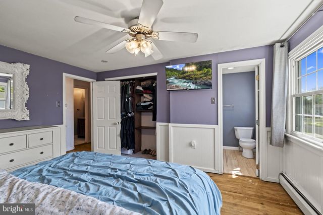 1011 RED BARN RD, Warminster, PA 18974