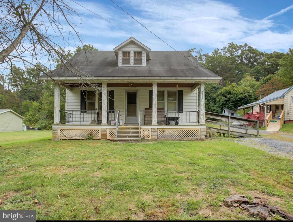 3016 ANTHONY HWY, Chambersburg, PA 17202