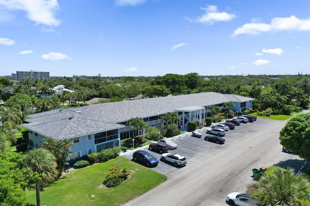 2734 NE 27th Court 22, Lighthouse Point, FL 33064