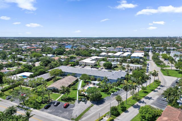 2734 NE 27th Court 22, Lighthouse Point, FL 33064