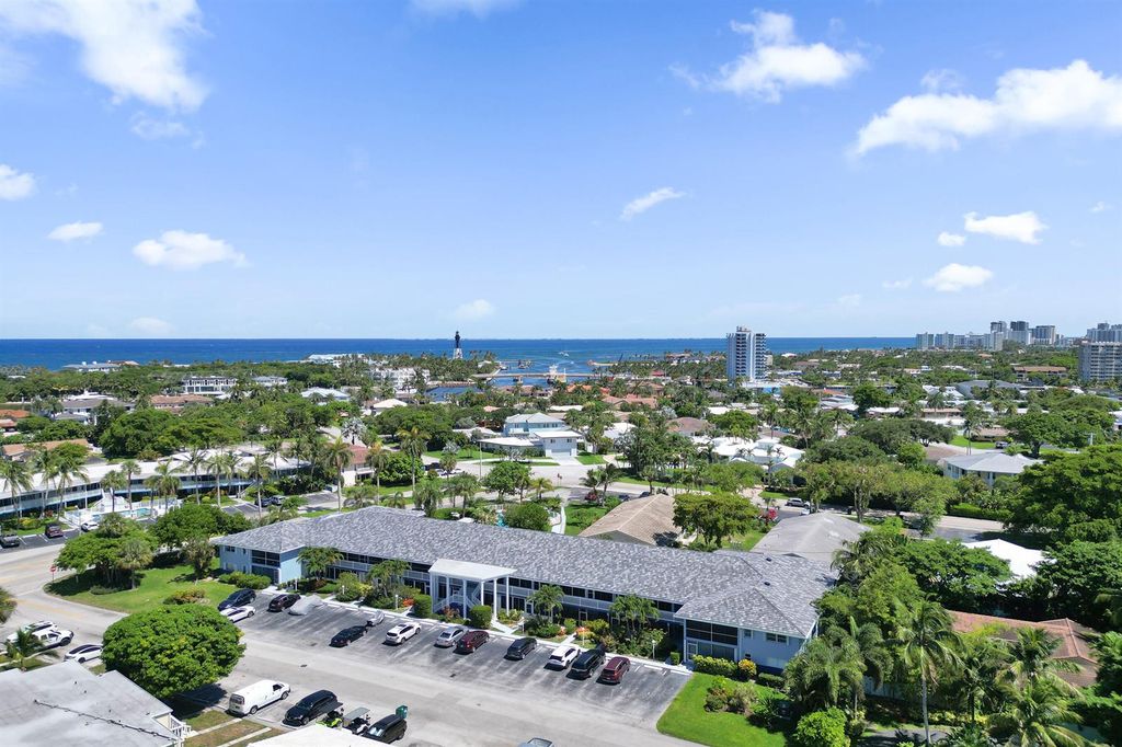 2734 NE 27th Court 22, Lighthouse Point, FL 33064