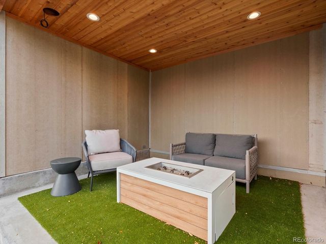 4735 W 38th Avenue, Denver, CO 80212