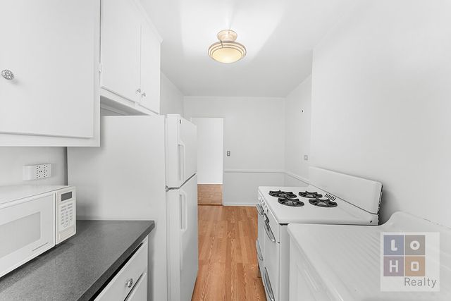 477 Fdr Dr Apt 206, New York City, NY 10002