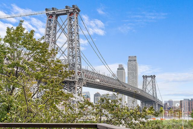 477 Fdr Dr Apt 206, New York City, NY 10002