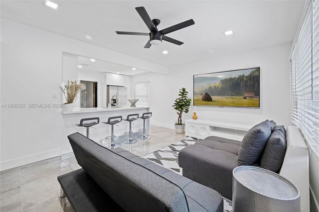 1250 Sharazad Blvd, Opa-locka, FL 33054