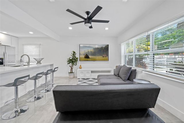 1250 Sharazad Blvd, Opa-locka, FL 33054