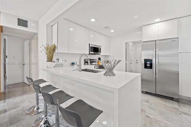 1250 Sharazad Blvd, Opa-locka, FL 33054