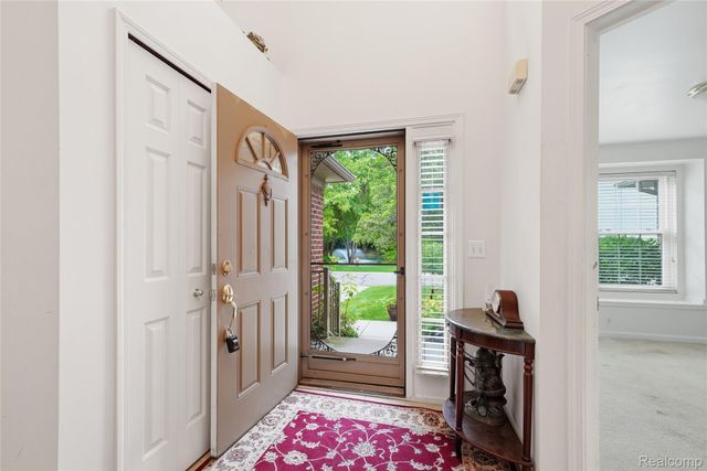 1195 Wind Chime Drive, Waterford Charter Township, MI 48327