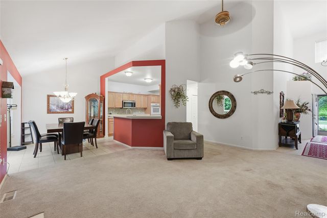 1195 Wind Chime Drive, Waterford Charter Township, MI 48327