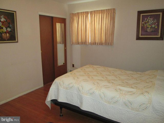 530 GILBERTSVILLE RD, Gilbertsville, PA 19525