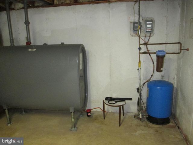 530 GILBERTSVILLE RD, Gilbertsville, PA 19525