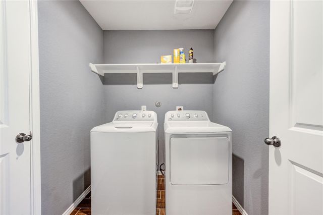 21315 Pine Mill Drive, New Caney, TX 77357