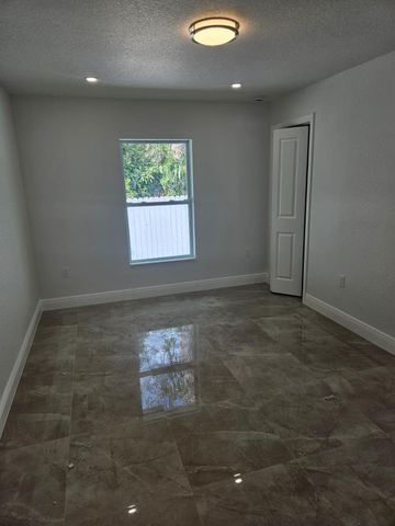 5029 Sunrise Boulevard, Delray Beach, FL 33484