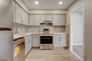 186 Park St, East Orange City, NJ 07017