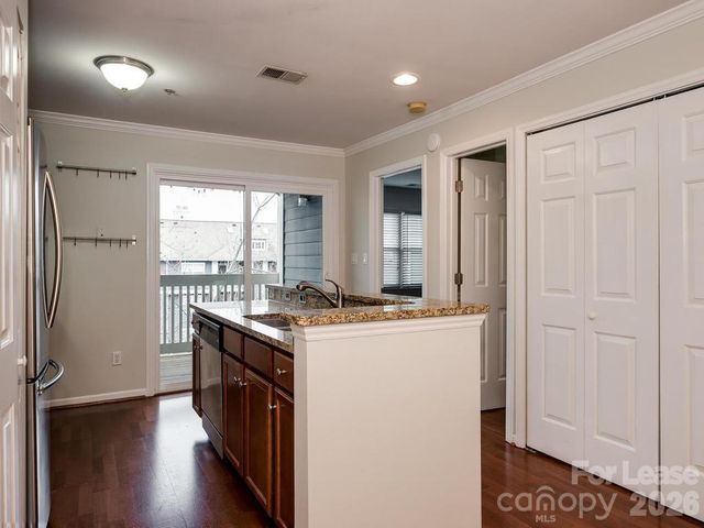 424 Mather Green Avenue L, Charlotte, NC 28203