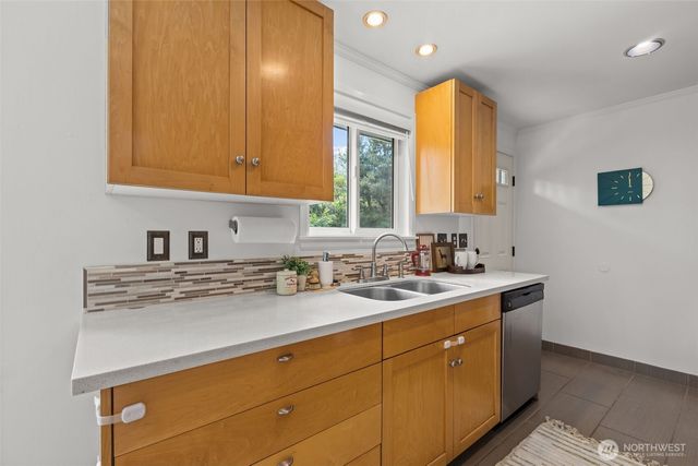 901 NE 148th Street, Shoreline, WA 98155