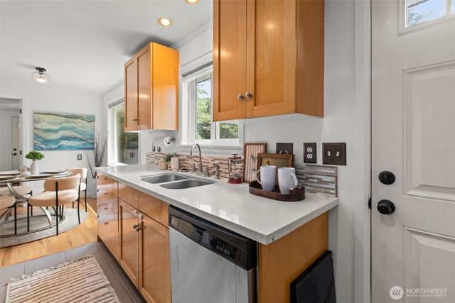 901 NE 148th Street, Shoreline, WA 98155