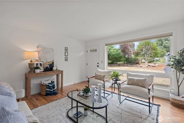 901 NE 148th Street, Shoreline, WA 98155