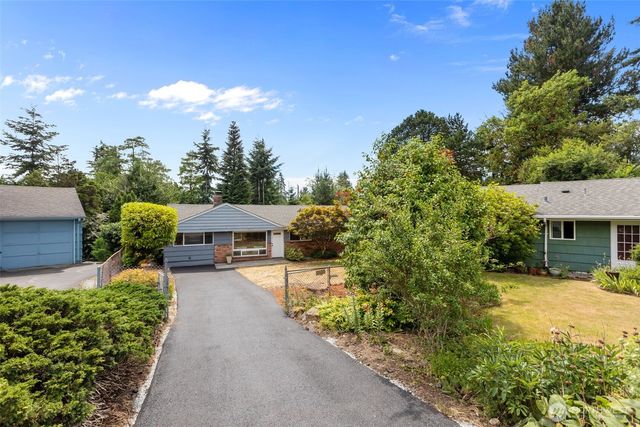 901 NE 148th Street, Shoreline, WA 98155