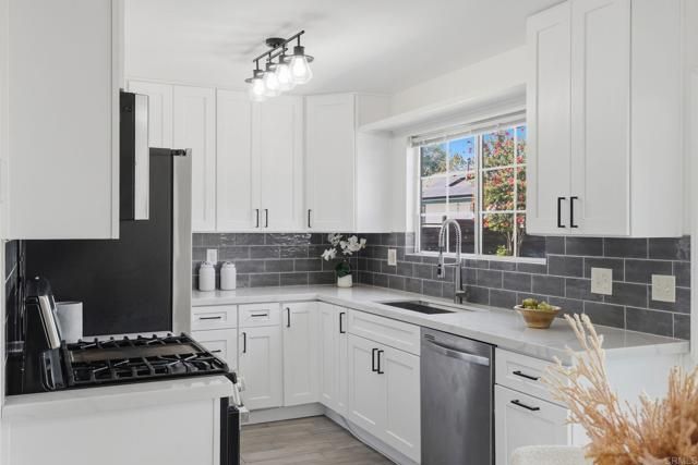 161 E Palomar Street, Chula Vista, CA 91911