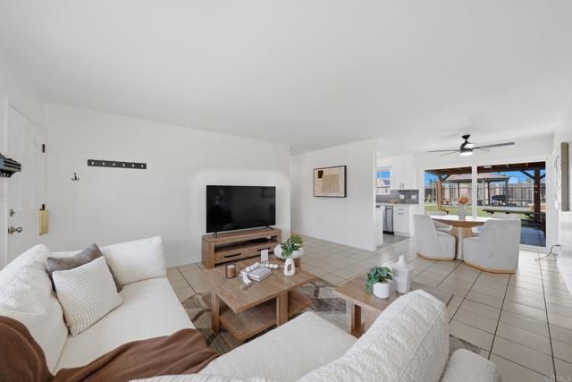 161 E Palomar Street, Chula Vista, CA 91911