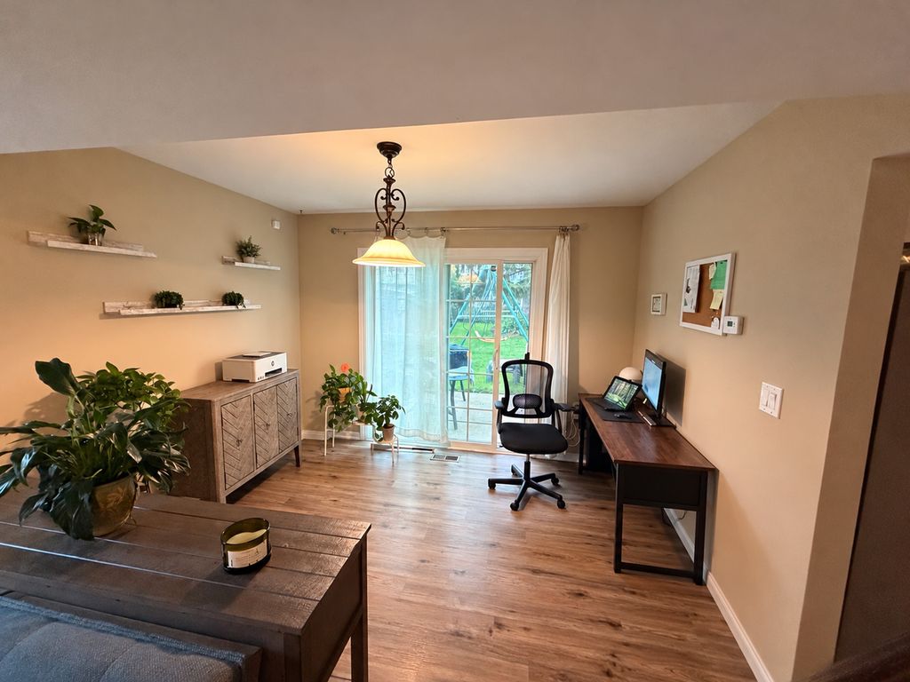 37 Washington Avenue, Streamwood, IL 60107 — photo 4