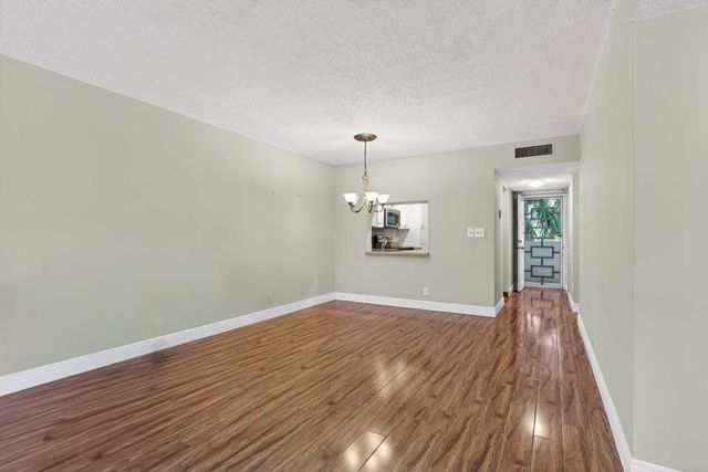 3050 NW 42nd Avenue C303, Coconut Creek, FL 33066