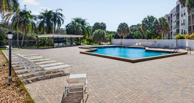 3050 NW 42nd Avenue C303, Coconut Creek, FL 33066