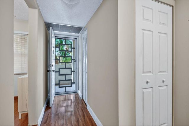 3050 NW 42nd Avenue C303, Coconut Creek, FL 33066