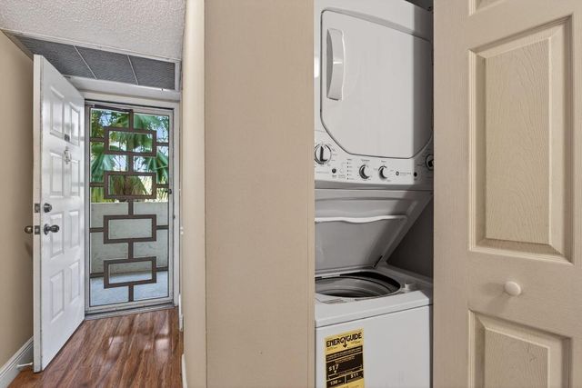 3050 NW 42nd Avenue C303, Coconut Creek, FL 33066