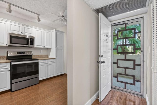 3050 NW 42nd Avenue C303, Coconut Creek, FL 33066