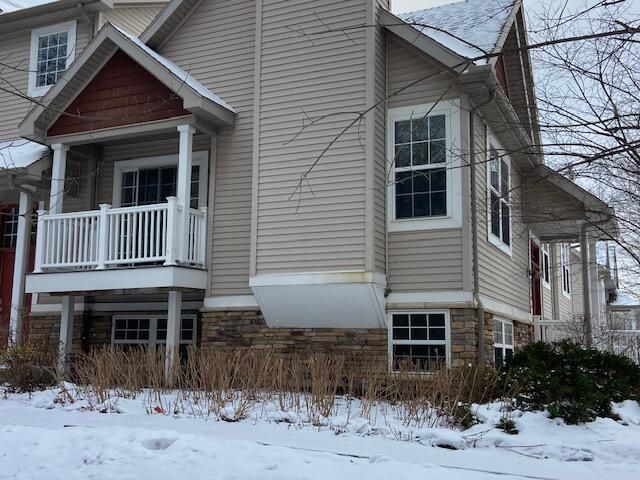 3478 Rivers Edge Drive, St. Joseph, MI 49085