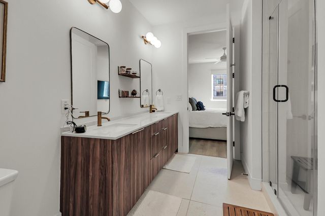 1701 Simond Ave 304, Austin, TX 78723