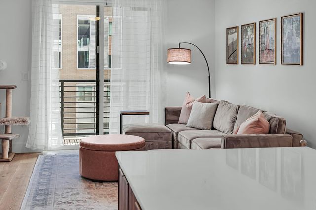 1701 Simond Ave 304, Austin, TX 78723