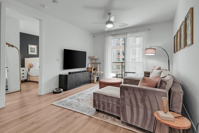 1701 Simond Ave 304, Austin, TX 78723