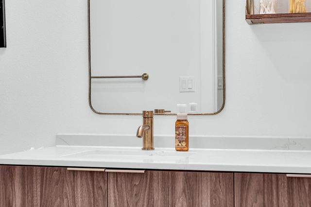 1701 Simond Ave 304, Austin, TX 78723