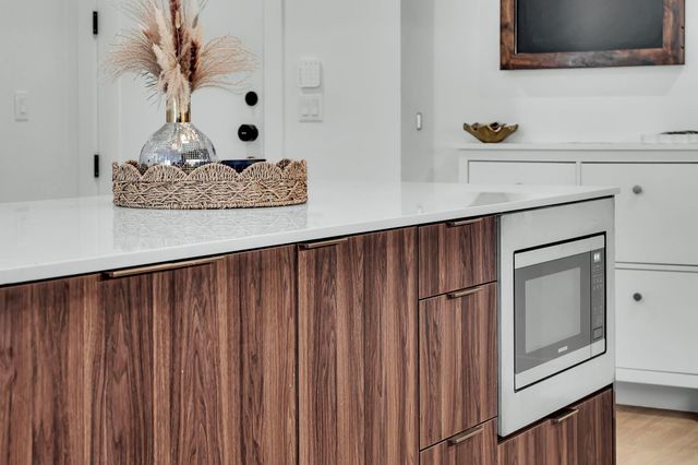 1701 Simond Ave 304, Austin, TX 78723