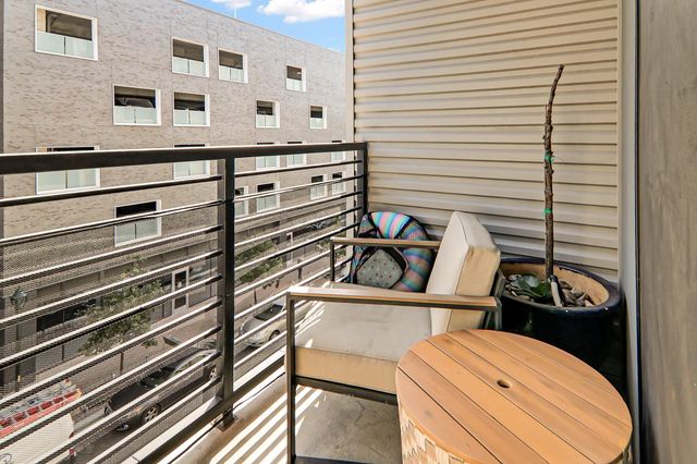 1701 Simond Ave 304, Austin, TX 78723